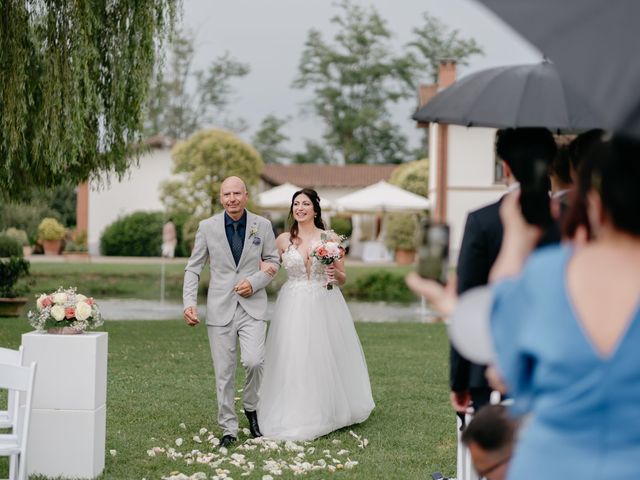 Il matrimonio di Gabriele e Rebecca a Gropello Cairoli, Pavia 15