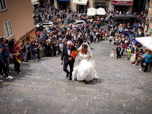 Il matrimonio di Noemi e Ludovico a Castellammare di Stabia, Napoli 12