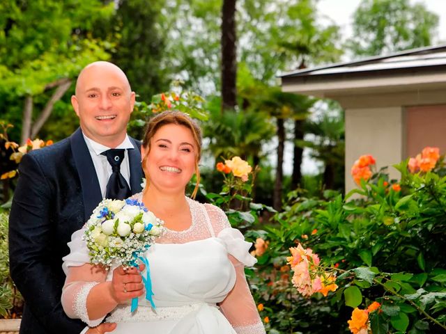 Il matrimonio di Marco e Elena a Peschiera del Garda, Verona 13