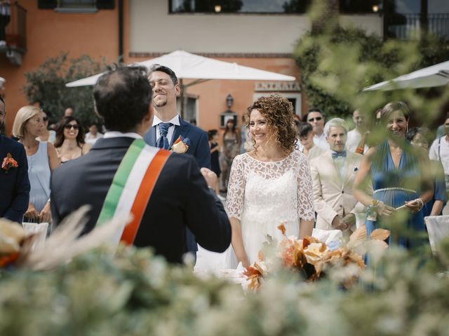 Il matrimonio di Massimo e Desireé a Robecco sul Naviglio, Milano 16