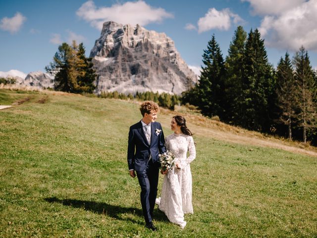 Il matrimonio di Tiziano e Anna a Alleghe, Belluno 37