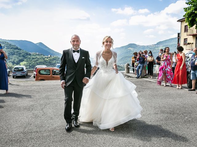Il matrimonio di Simone e Mara a Berbenno, Bergamo 35