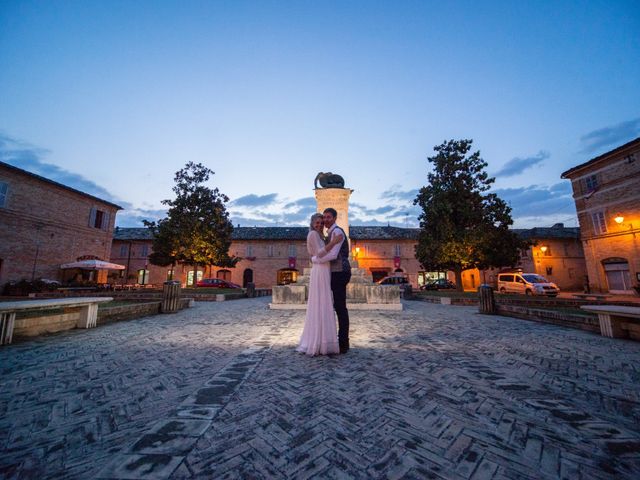 Il matrimonio di James e Freya a Servigliano, Fermo 1