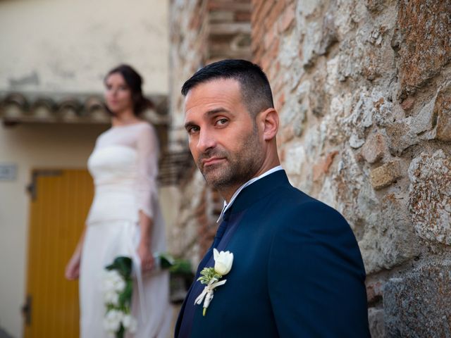 Il matrimonio di Thomas  e Elena  a Verucchio, Rimini 5