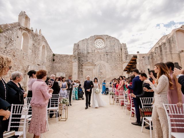 Il matrimonio di Eligio e Rita a Vizzini, Catania 26
