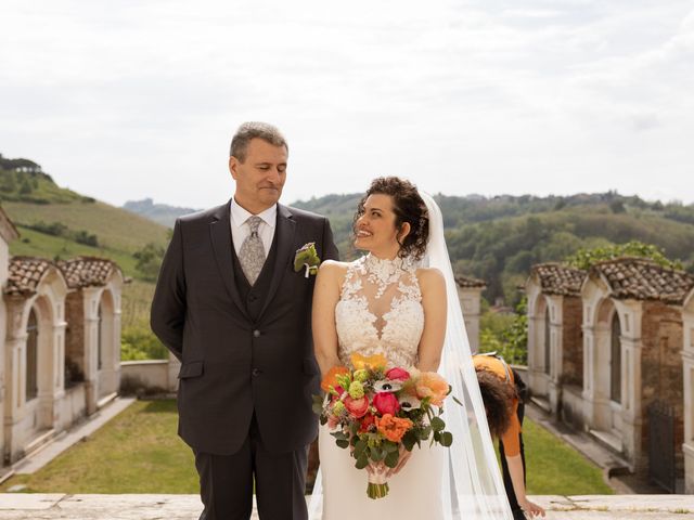 Il matrimonio di Mattia e Silvia a Casteggio, Pavia 24