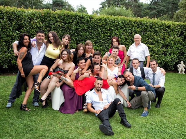 Il matrimonio di Davide e Lucia a Mariano Comense, Como 39