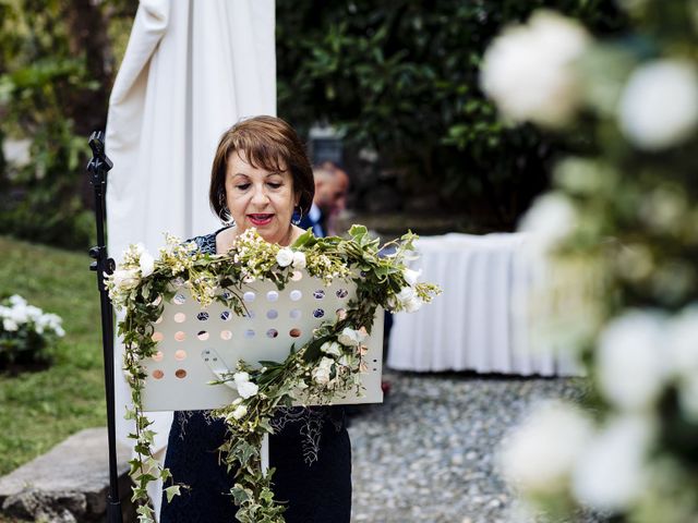 Il matrimonio di Davide e Anna a Valmadrera, Lecco 33