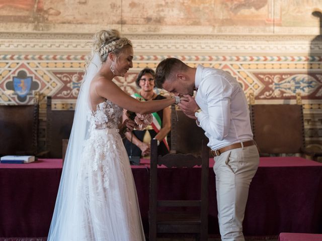 Il matrimonio di Charlie e Gabriella a Volterra, Pisa 34