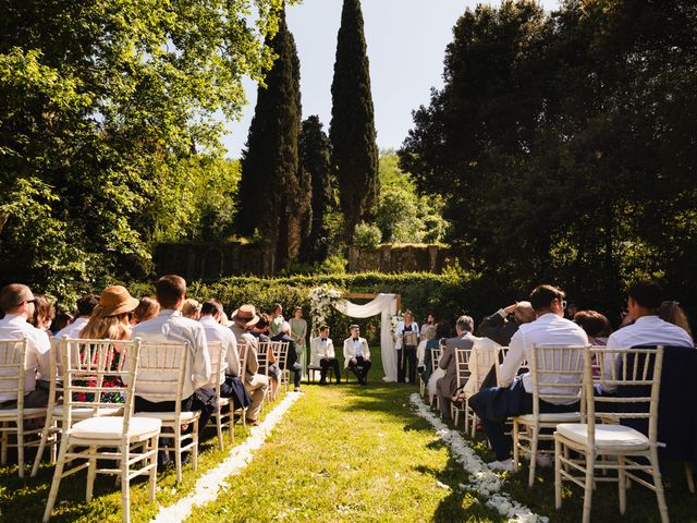 Il matrimonio di Remì e Matteo a Lucca, Lucca 25