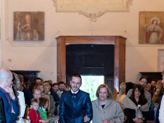 Il matrimonio di Davide e Emma a Treviso Bresciano, Brescia 6