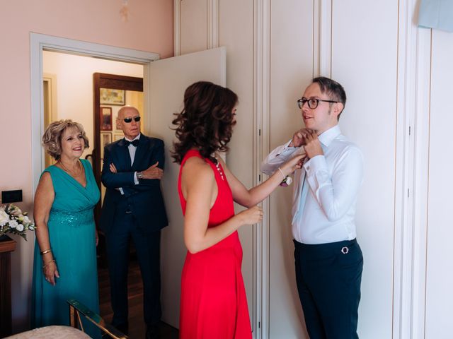 Il matrimonio di Stefano e Lili a Venegono Inferiore, Varese 7