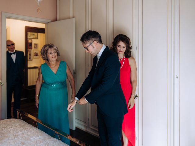 Il matrimonio di Stefano e Lili a Venegono Inferiore, Varese 12