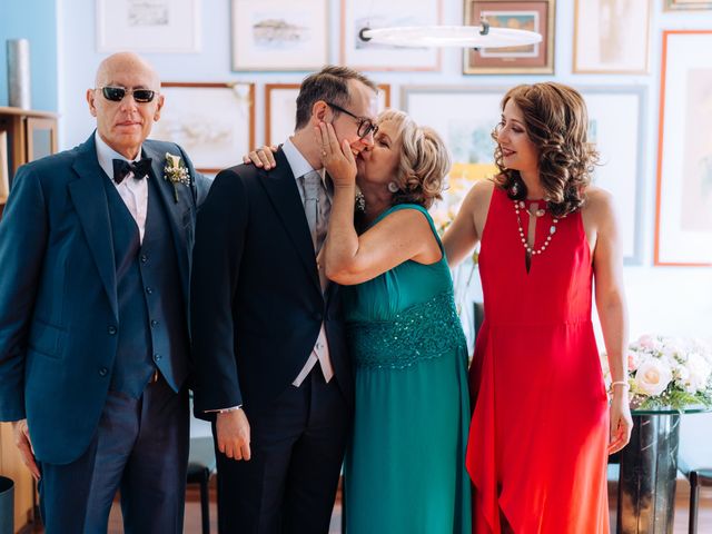 Il matrimonio di Stefano e Lili a Venegono Inferiore, Varese 15