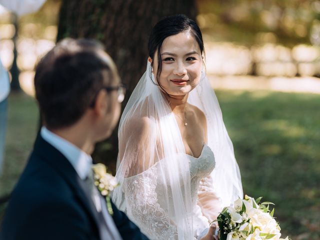 Il matrimonio di Stefano e Lili a Venegono Inferiore, Varese 32