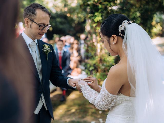 Il matrimonio di Stefano e Lili a Venegono Inferiore, Varese 40