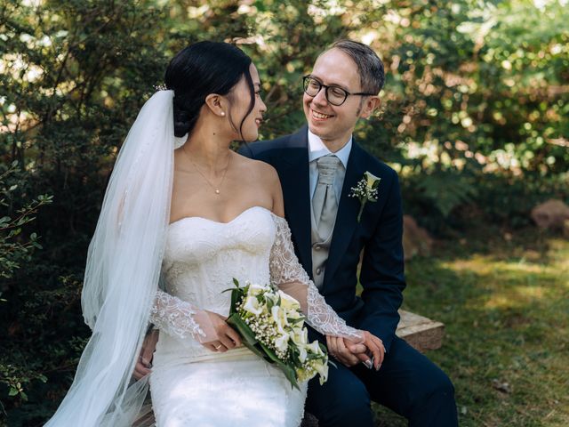 Il matrimonio di Stefano e Lili a Venegono Inferiore, Varese 63