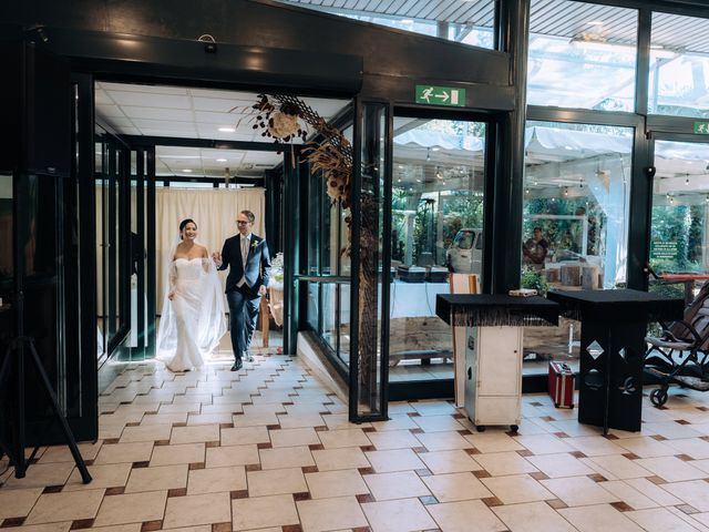 Il matrimonio di Stefano e Lili a Venegono Inferiore, Varese 71