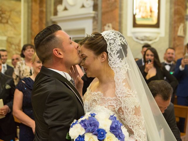 Il matrimonio di Giovanni e Sabrina a Capua, Caserta 33