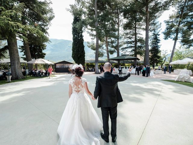 Il matrimonio di Fabio e Tania a Sulmona, L&apos;Aquila 30