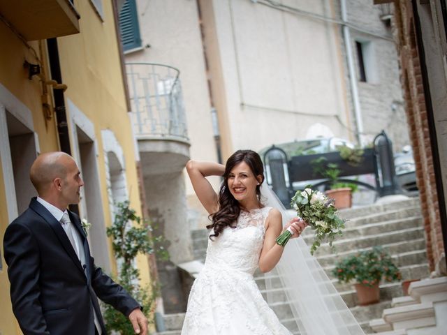 Il matrimonio di Francesco e Marialuisa a Fragneto l'Abate, Benevento 32