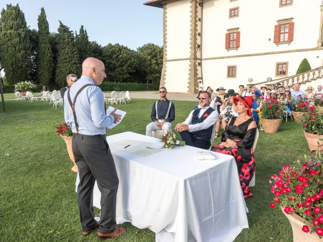 Il matrimonio di Alessandro e Monica a Poggio a Caiano, Prato 12