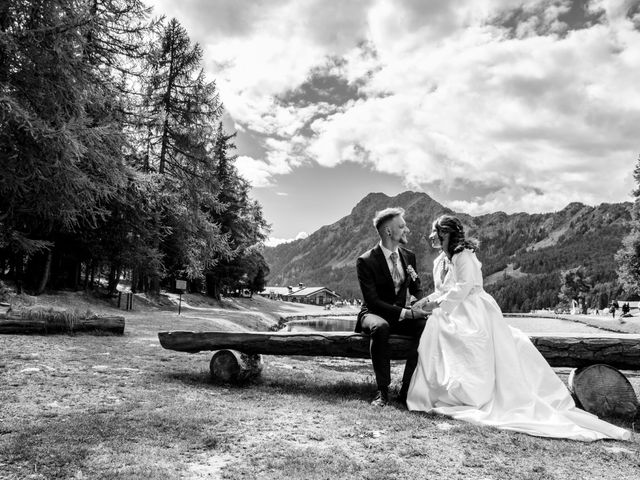 Il matrimonio di Mirco  e Carmela  a Torgnon, Aosta 6