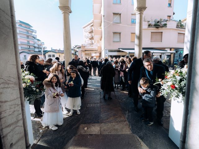 Il matrimonio di Alessio e Lucia a Varese, Varese 35