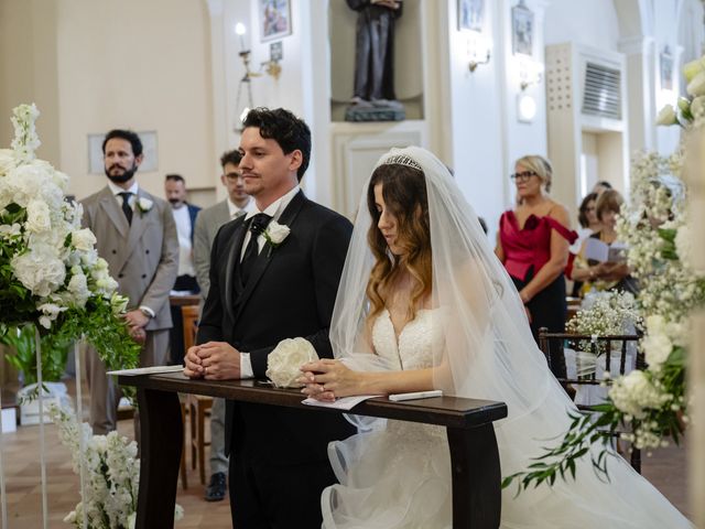 Il matrimonio di Alessandro e Diletta a Ancona, Ancona 29