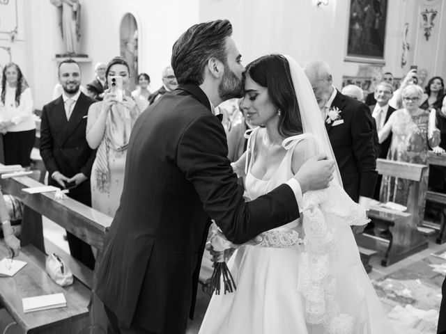 Il matrimonio di Giuseppe e Fiorella a Altamura, Bari 23
