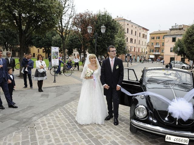 Il matrimonio di Emanuele  e Isabella a Chiaravalle, Ancona 21