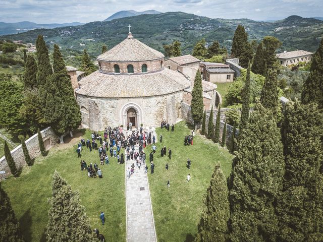 Il matrimonio di Gabriele e Veronica a Torgiano, Perugia 31