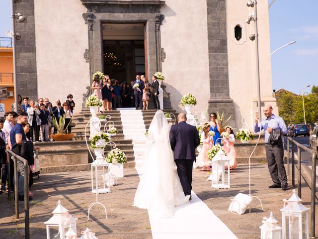 Il matrimonio di Giuseppe e Adriana a Sant&apos;Agata li Battiati, Catania 14