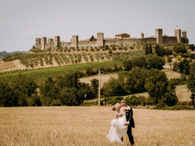 Il matrimonio di Simone e Valeria a Monteriggioni, Siena 43