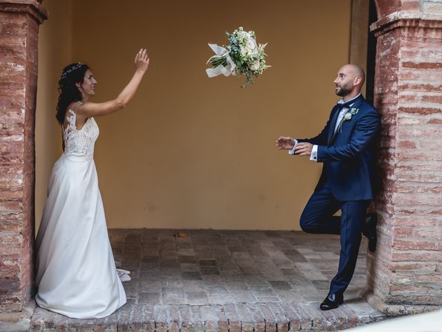 Il matrimonio di Salvatore e Stefania a Gradara, Pesaro - Urbino 7
