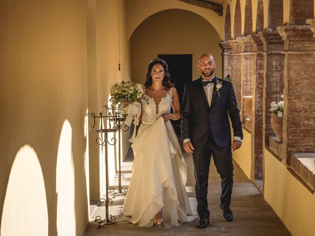 Il matrimonio di Salvatore e Stefania a Gradara, Pesaro - Urbino 19
