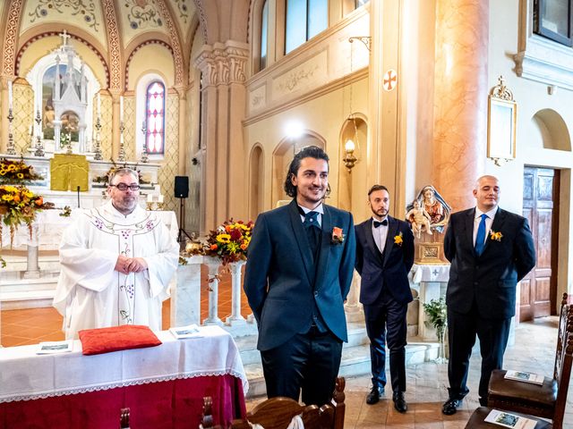 Il matrimonio di Daniele e Alessia a Montefiorino, Modena 26