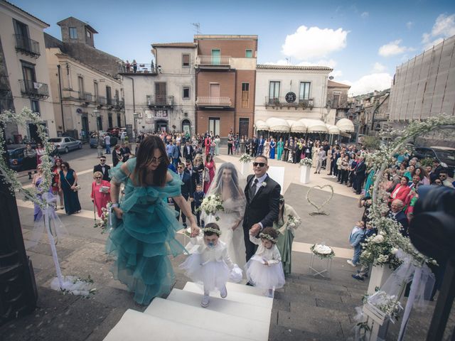 Il matrimonio di Serena e Giuseppe a Randazzo, Catania 27