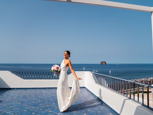 Il matrimonio di Faustine e Hypolite a Stromboli, Messina 24