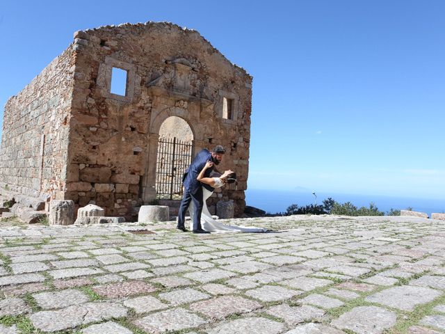 Il matrimonio di Giusy e Salvo a Sant&apos;Agata di Militello, Messina 22