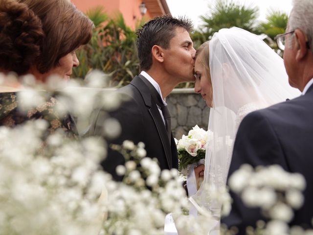 Il matrimonio di Letizia e Edmond a Viagrande, Catania 6