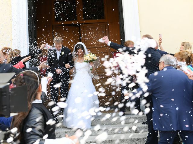 Il matrimonio di Marco e Veronica a Carnago, Varese 3