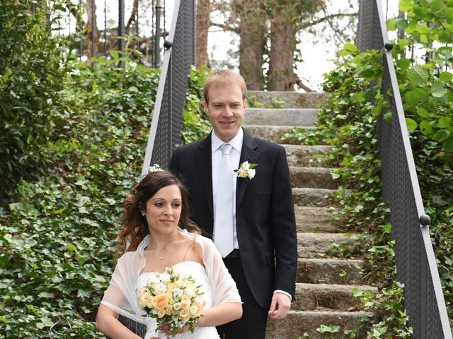 Il matrimonio di Marco e Veronica a Carnago, Varese 10