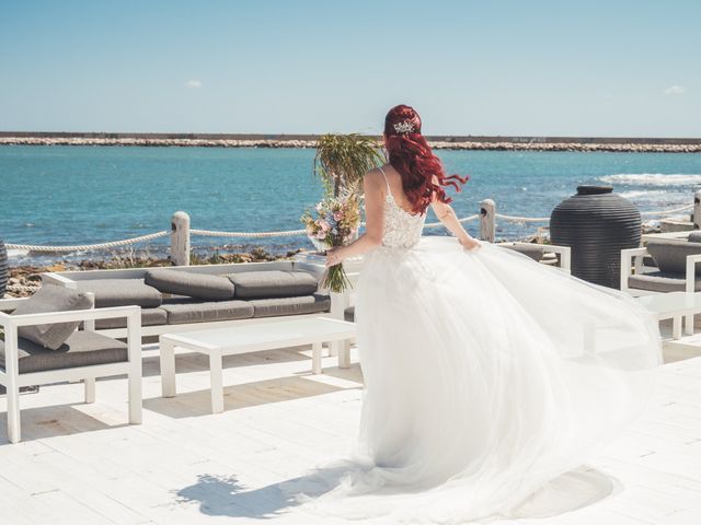 Il matrimonio di Leonardo e Sara a Mola di Bari, Bari 14