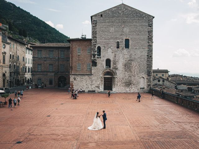 Il matrimonio di Fabiola e Emiliano a Gubbio, Perugia 15