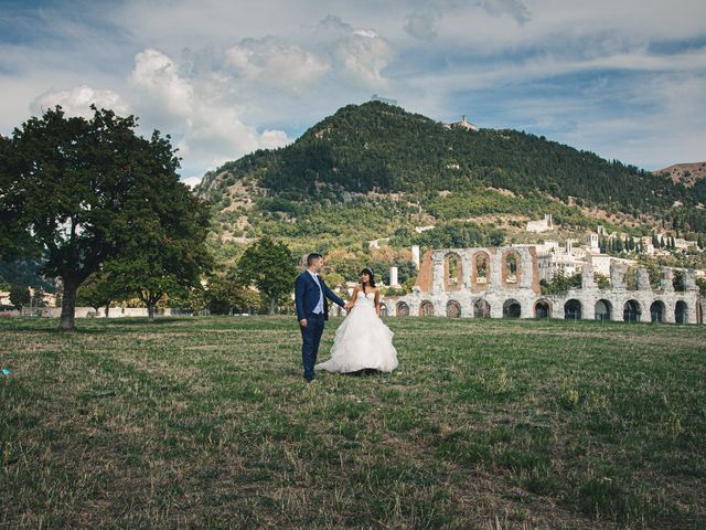 Il matrimonio di Fabiola e Emiliano a Gubbio, Perugia 20