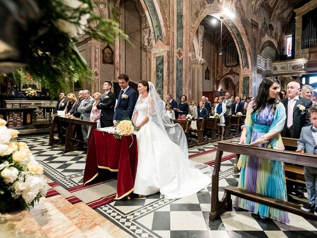 Il matrimonio di Maurizio e Arianna a Lenno, Como 25