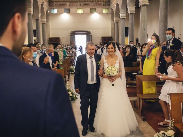 Il matrimonio di Matteo e Miriam a Rovato, Brescia 21