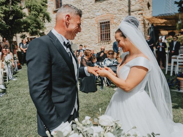 Il matrimonio di Luca e Veronica a Carmignano, Prato 6