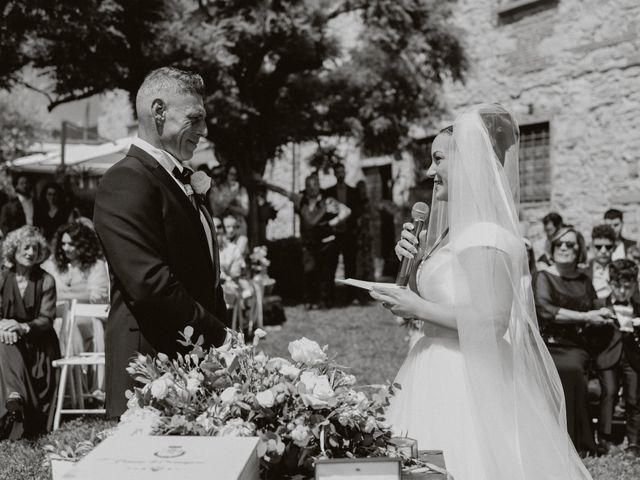 Il matrimonio di Luca e Veronica a Carmignano, Prato 7